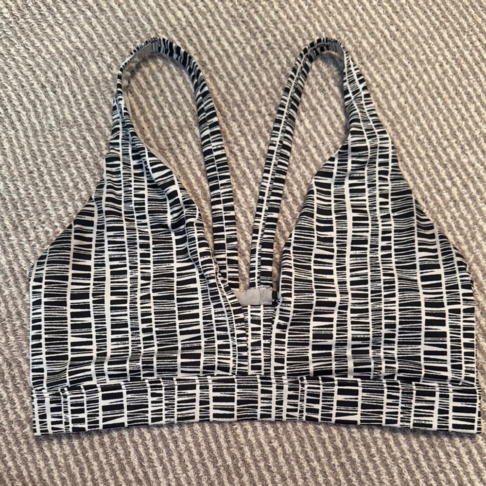 Black and White Patterned Sports Bra